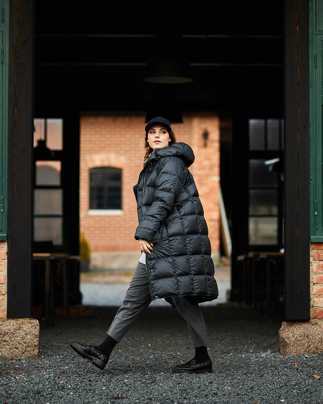 Essi-kevytuntuvatakki hiilenmusta - Image 3