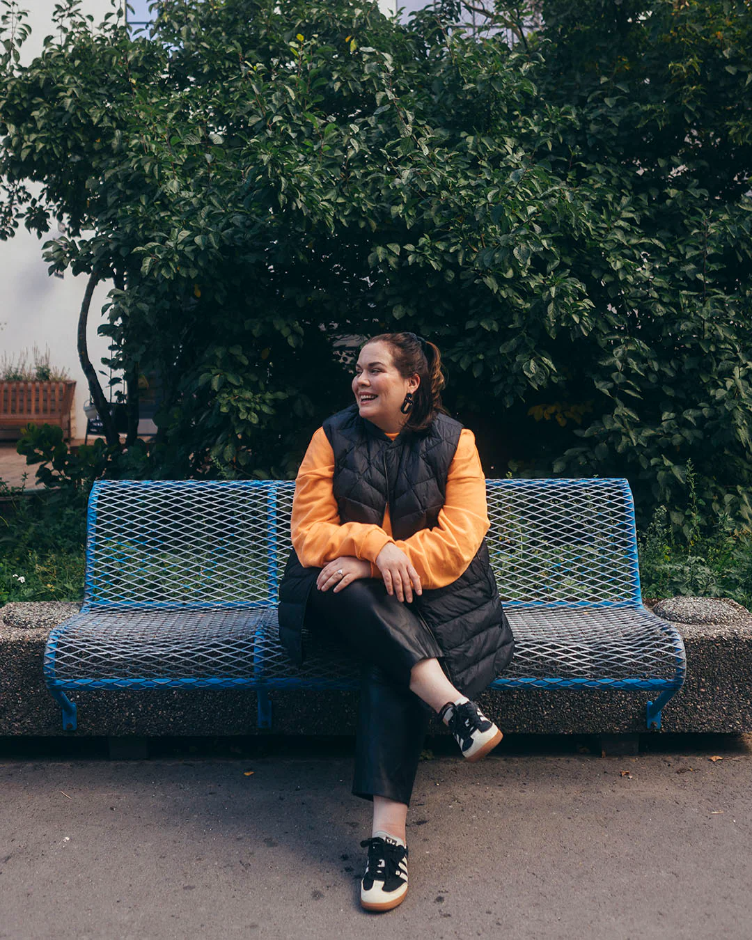 Mesi-plustyylin untuvaliivi hiilenmusta - Image 4